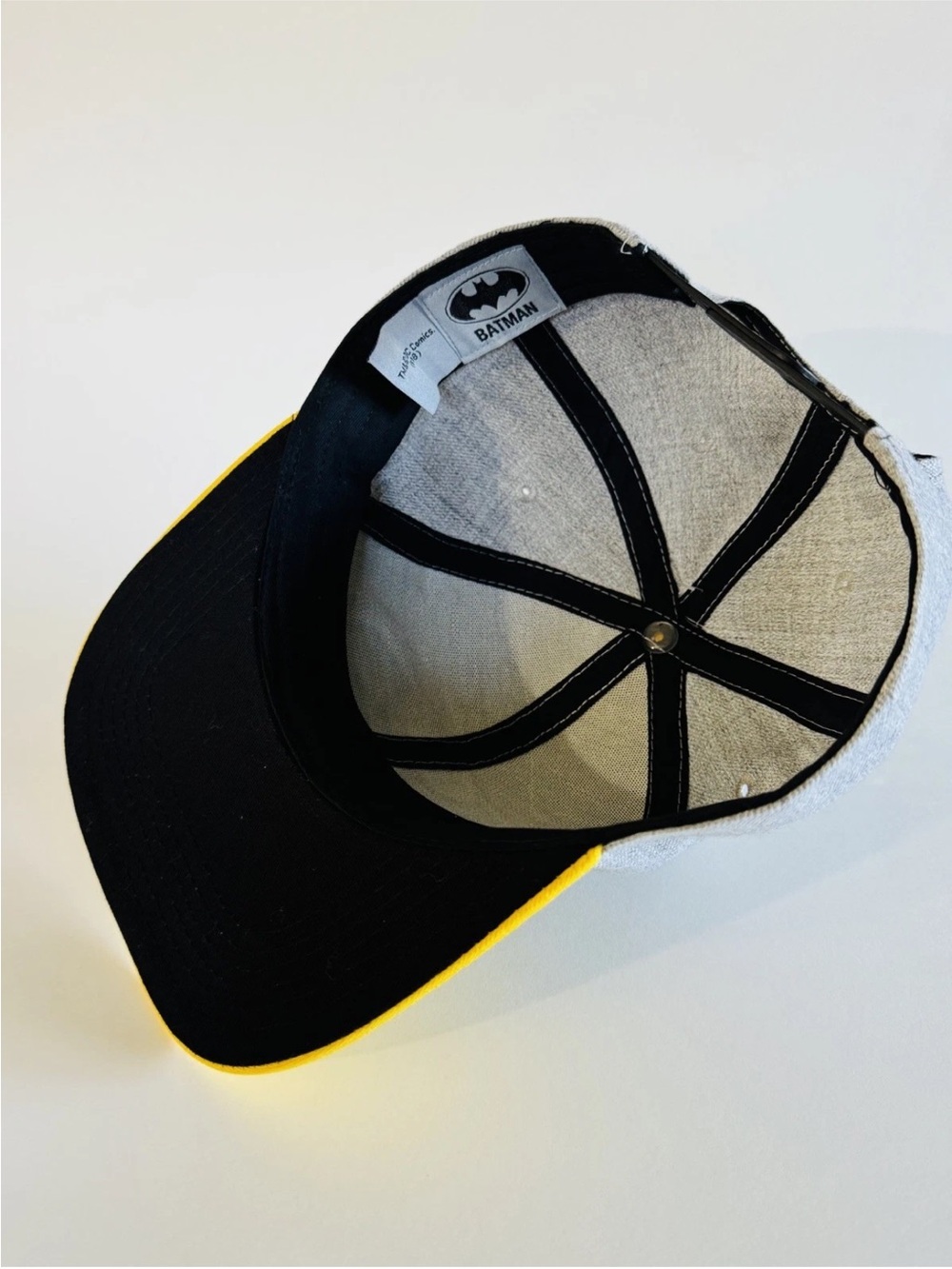 Batman Gray and Yellow Flat Brim Hat - Picture 9 of 9
